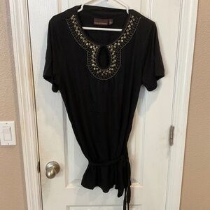 Dana Buchman Short Sleeve Black Studded Neck Top Blouse - Large NWOT